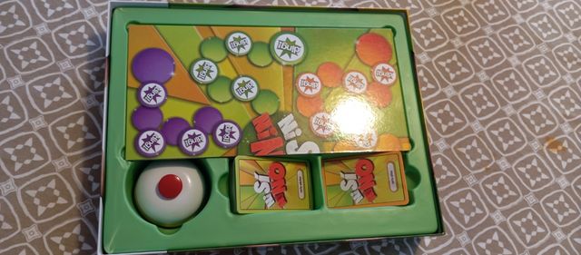 Juego de mesa "Ni si ni no" casi nuevo!!