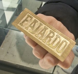 SE FABRICA SELLO 2 Y 4 DEDOS ORO 18KT 