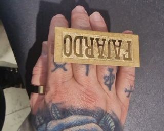 SE FABRICA SELLO 2 Y 4 DEDOS ORO 18KT 