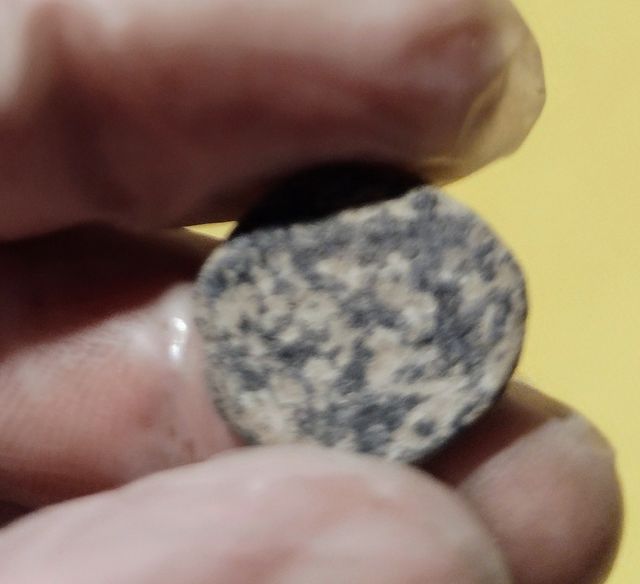 Lote de tres monedas por clasificar