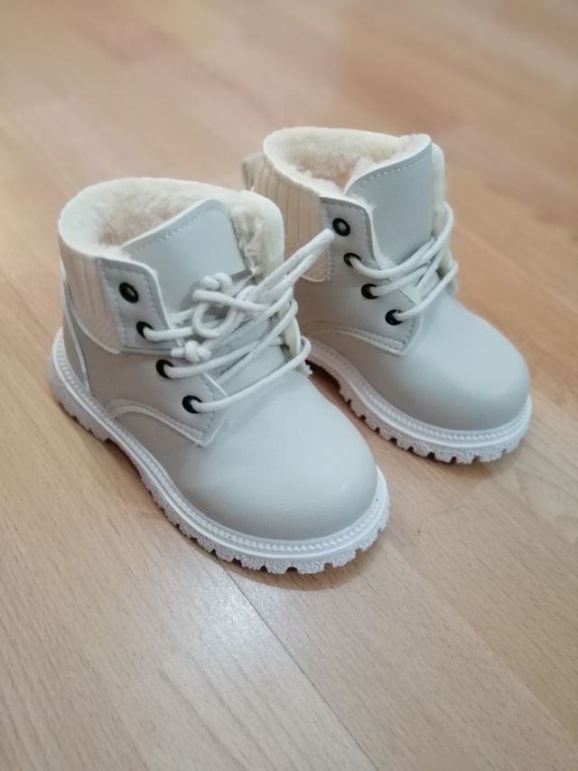 Botas niña nuevas