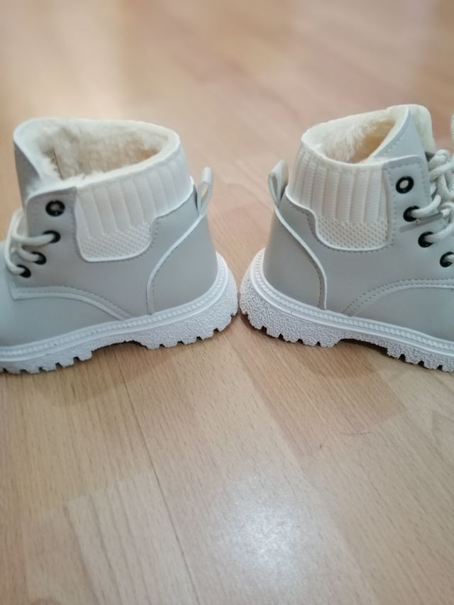 Botas niña nuevas