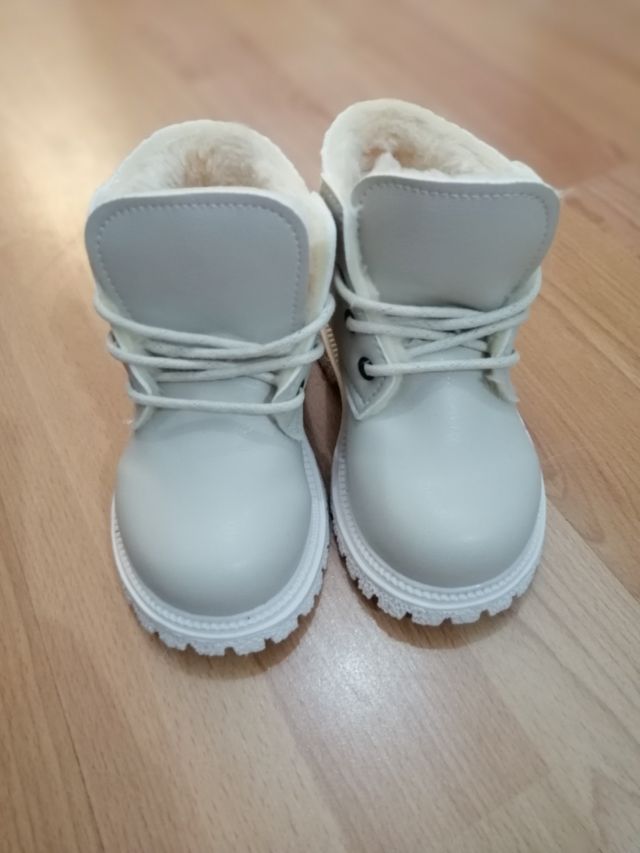 Botas niña nuevas