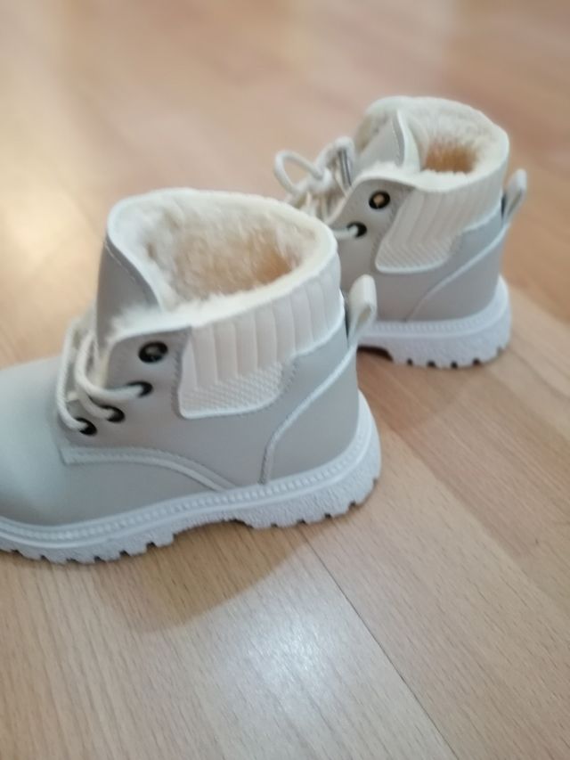 Botas niña nuevas