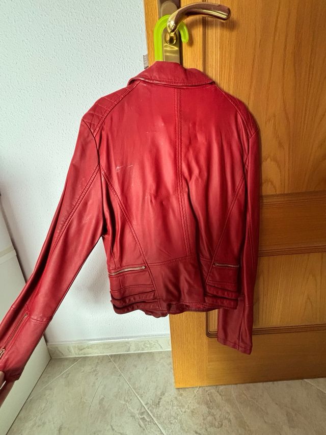 Chaqueta roja