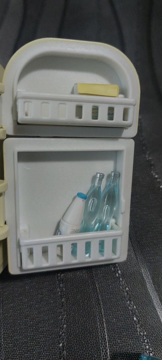 Sylvanians Families nevera y bañera