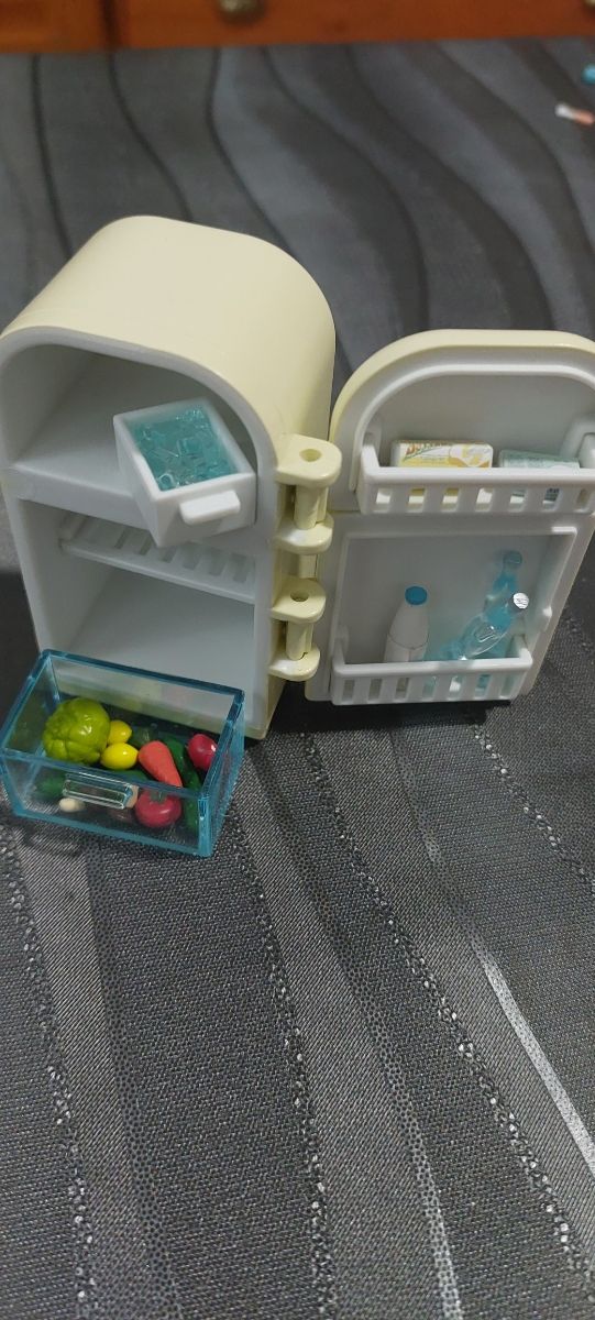 Sylvanians Families nevera y bañera