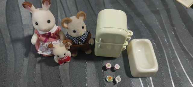 Sylvanians Families nevera y bañera