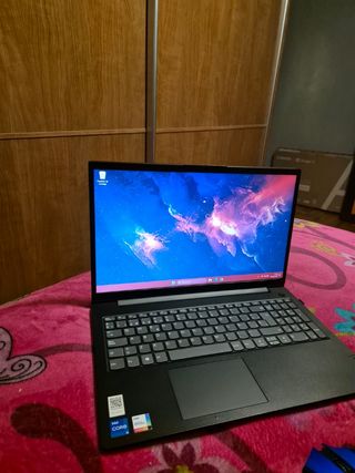 Portátil Lenovo i5-1135G7,20gb ddr4, M2 1tb