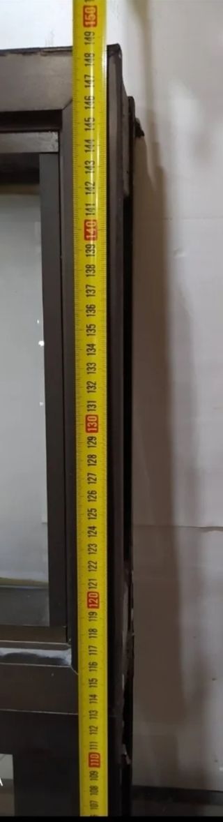 Ventana de aluminio con altillo 