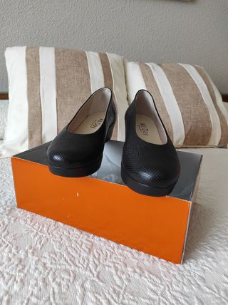 Zapatos Negros Mujer de Piel