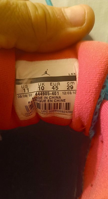 Jordan CMFT Viz Air 11 South Beach 2010