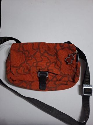 Bolso Tous y llavero 