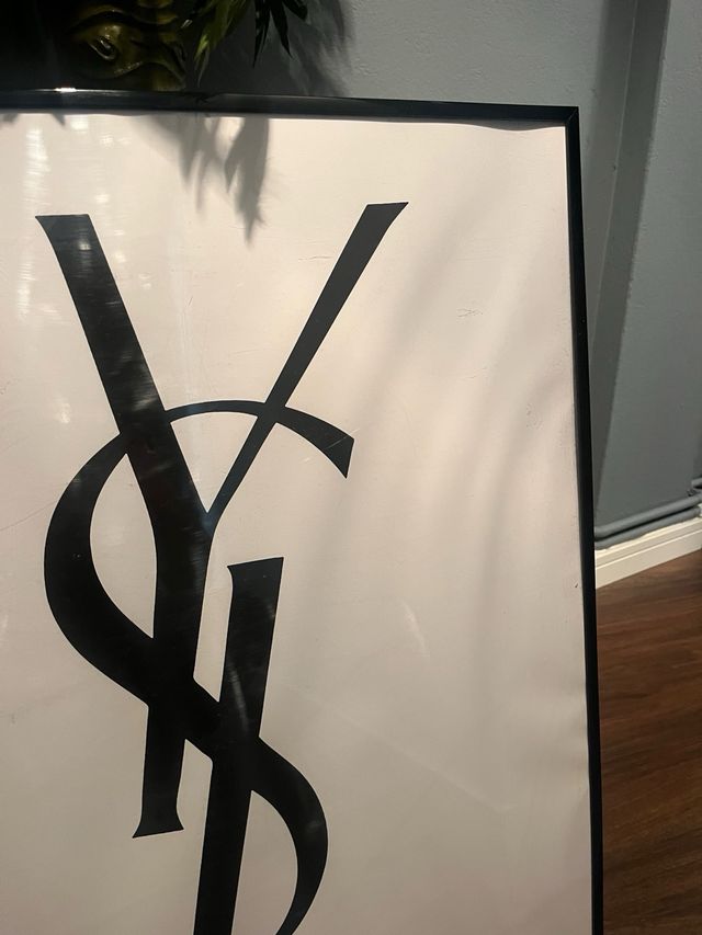 Cuadro logo Yves Saint Laurent grande