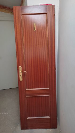 3 Puertas de Madera interiores 
Las 3 por 60€