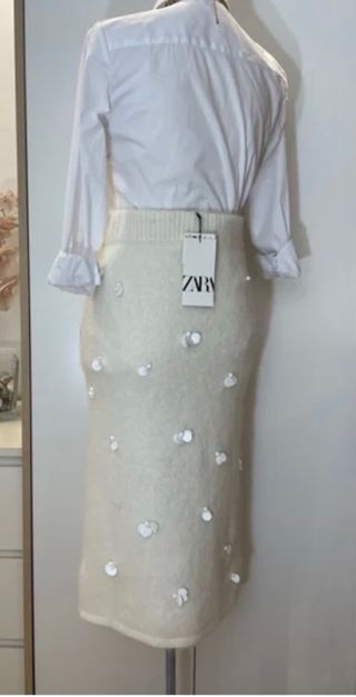Falda lentejuelas de lana zara