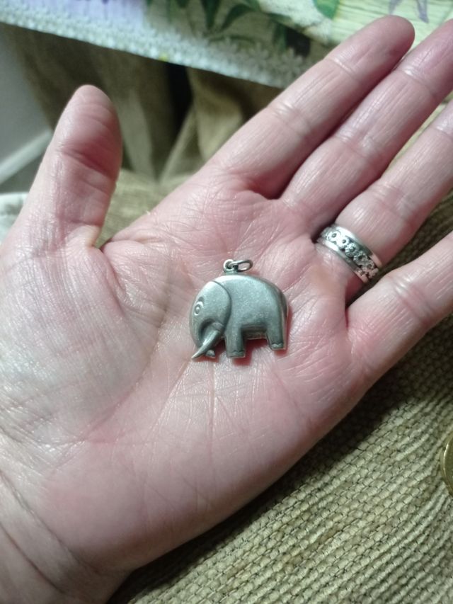 Colgante elefante plata de ley