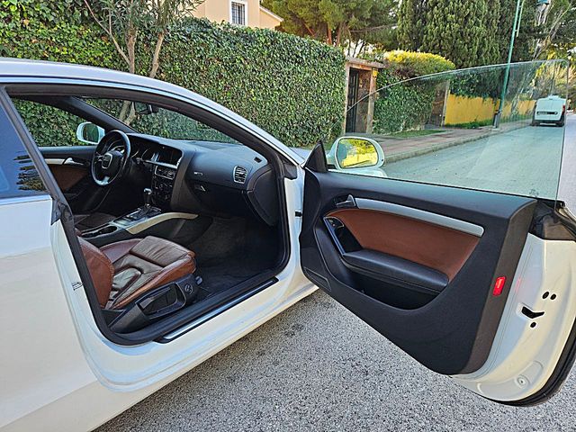 Audi A5 Coupe 2.7 TDI V6 190 CV Multitronic