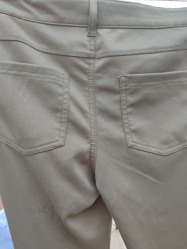 Pantalón tipo leggins sin ningún 