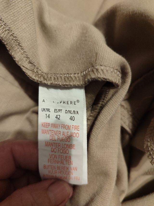 Pantalón tipo leggins sin ningún 