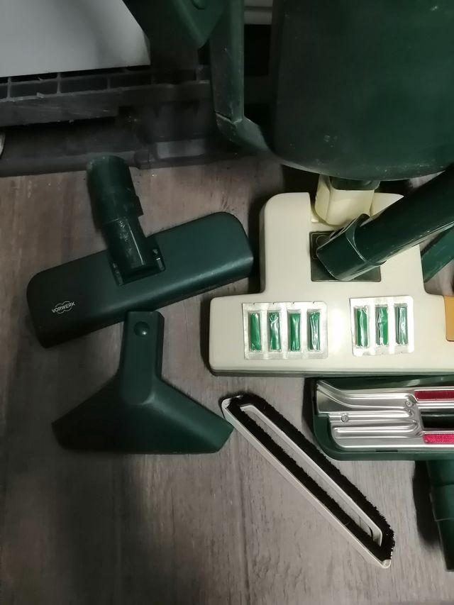 VORWERK FOLLETTO VK 120 con accessori