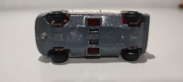 Coche guisval Seat Ritmo