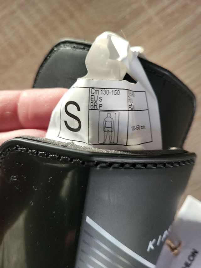 2ESPINILLERAS FÚTBOL A ESTRENAR