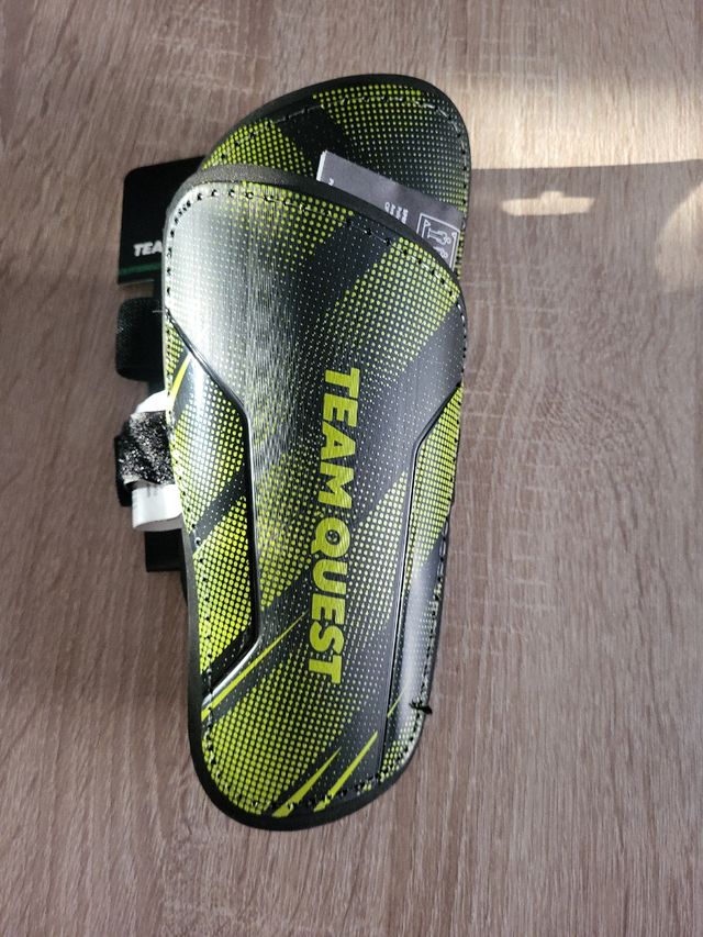 2ESPINILLERAS FÚTBOL A ESTRENAR