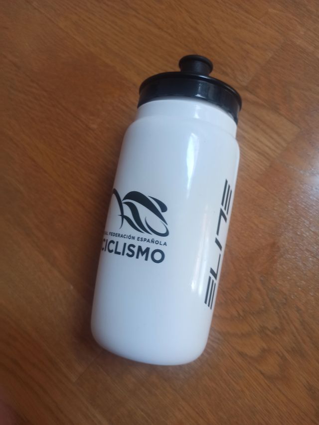 Botellin equipo olimpico español Paris 2024