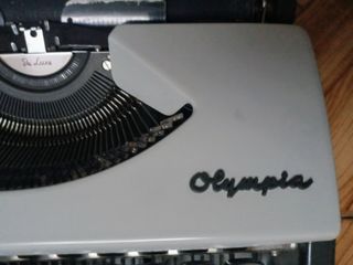 Máquina de escribir Olympia años 60