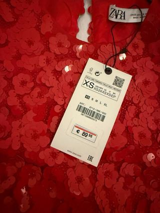 Vestido flores de lentejuelas rojo Zara