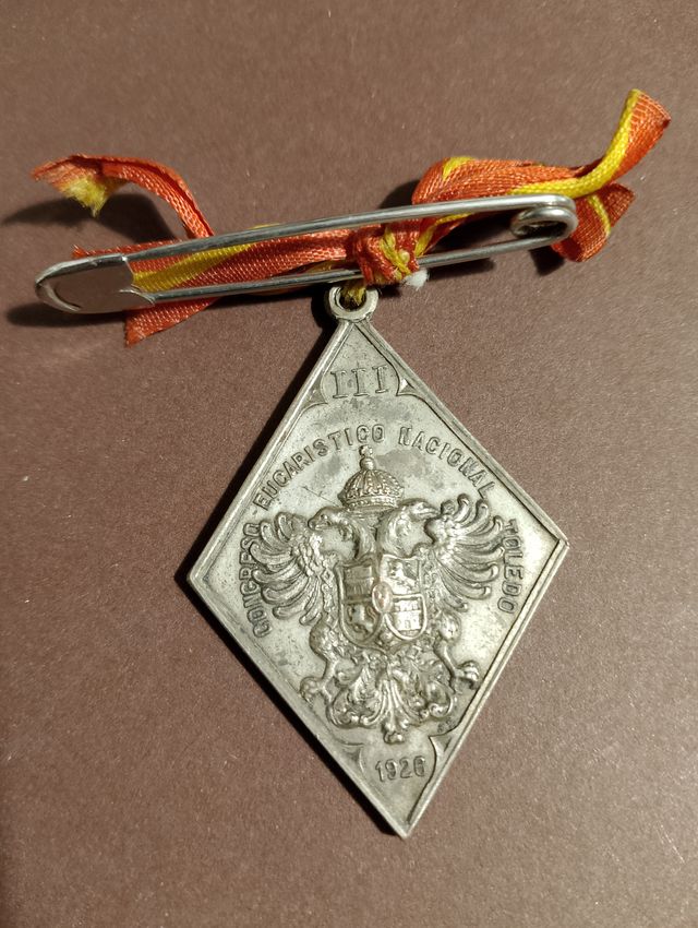 MEDALLA MEDALLITA ROMBOIDAL 1926