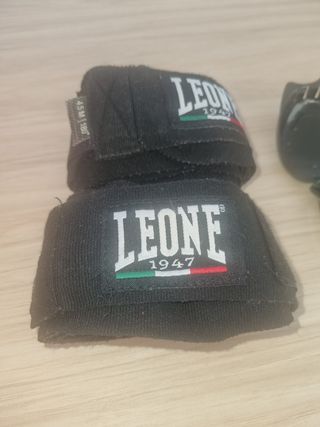 Guantes Boxeo, cintas y protector dental