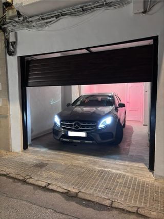 SE ALQUILA CASA EN UBEDA. Garaje propio incluido.