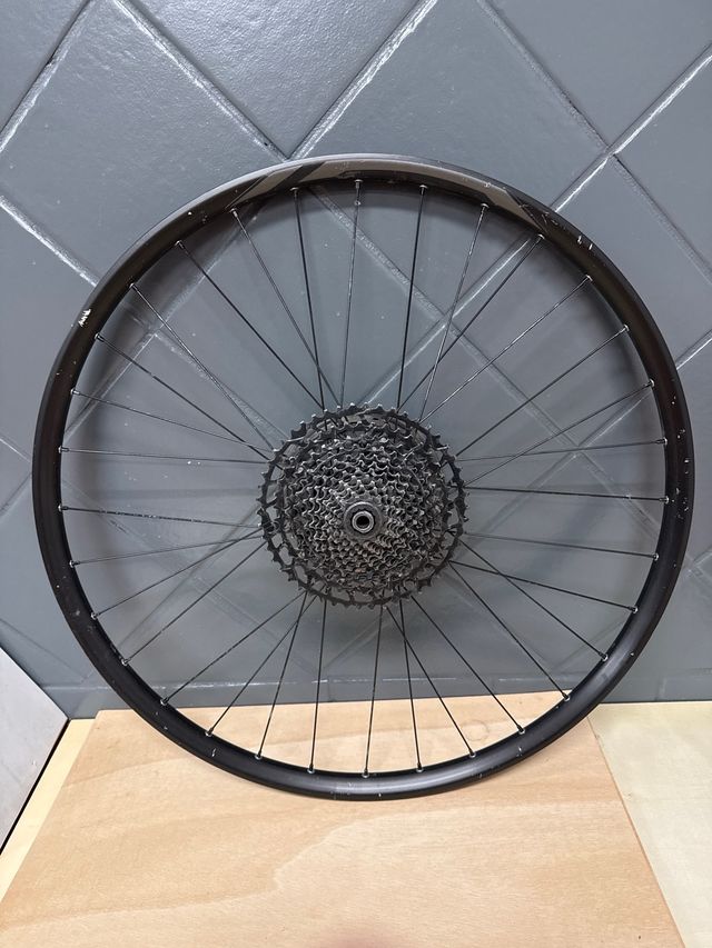 Llanta trasera 29” Specialized