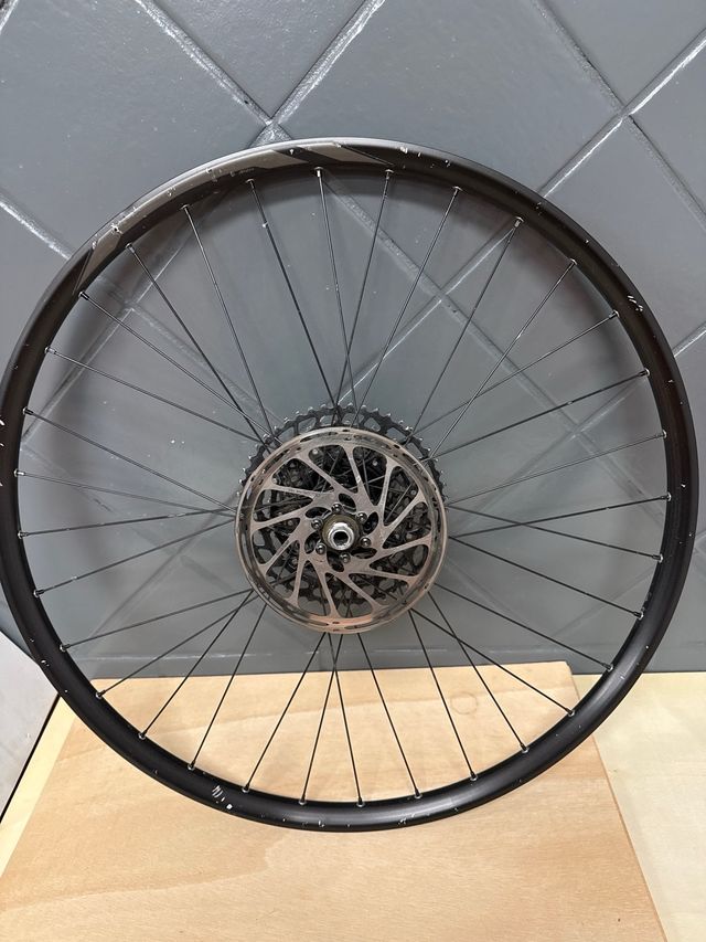 Llanta trasera 29” Specialized