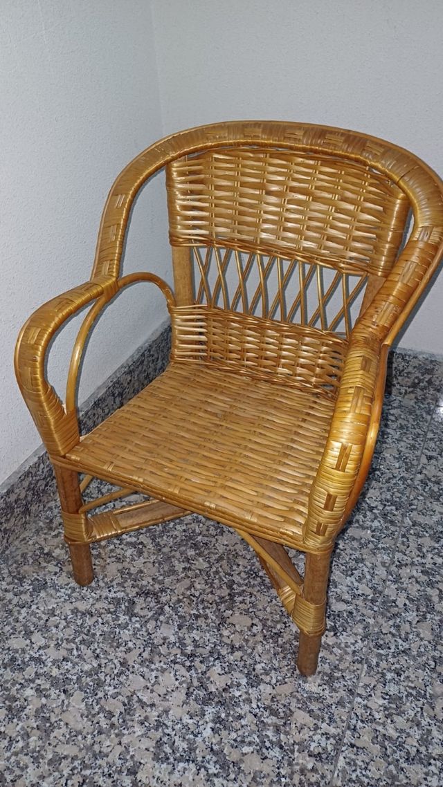 Silla infantil de mimbre / ratán natural