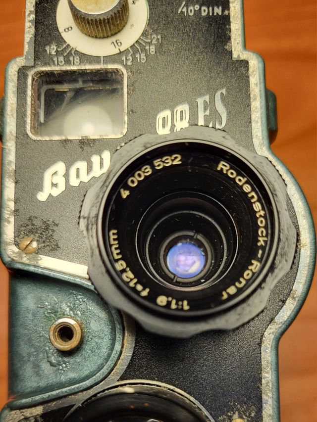 Cinepresa vintage anni 50