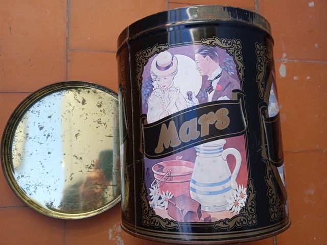 Lata Mars antigua