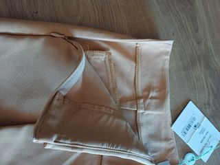 Pantalón color camel Minueto