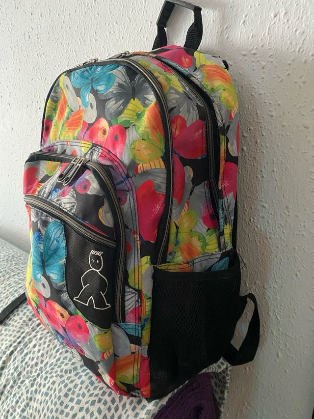 MOCHILA ESCOLAR GRANDE