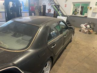 DESPIECE COMPLETO DE MERCEDES CLASE E W210 3.2CDI