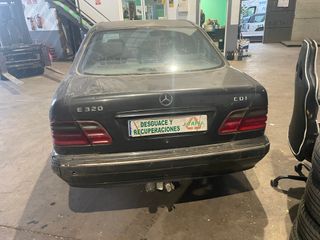 DESPIECE COMPLETO DE MERCEDES CLASE E W210 3.2CDI
