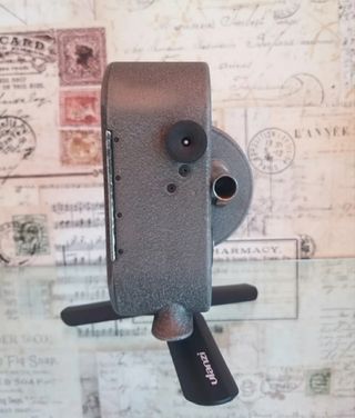 Antigua y rara cámara Bell & Howell Viceroy