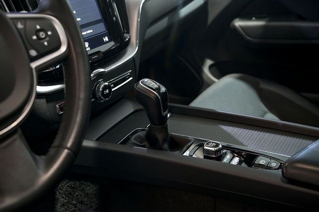 Volvo XC60   2.0 D3 Business Plus 