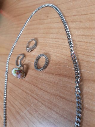Anillos y colgante 