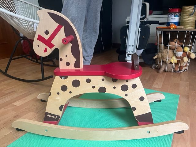 Caballo balancin madera niño
