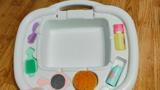 JUEGO DE BAÑO MALETIN AÑOS 80