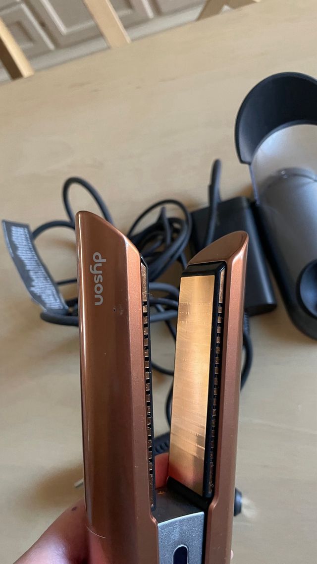 Dyson corrale plancha