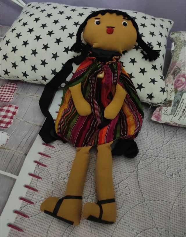 Mochila artesanal muñeca